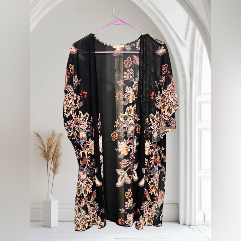 Woman’s lightweight sheer kimono. Perfect condition and beautiful.